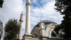 Cihangir Camii yeniden ibadete açıldı