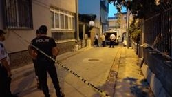 Kızını ve eşini öldürüp intihar etti