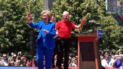 Hillary Clinton New York'ta miting yaptı