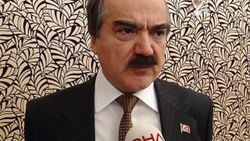 Vali Coş'un Emniyet ekiplerini mobeselerden yönettiği an