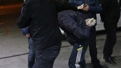Akaryakıt istasyonunda soygun ve şüpheli ölüm