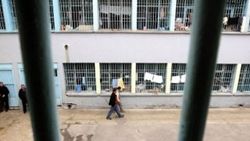KKTC'de tutuklu soyguncu, kendini hücrede astı