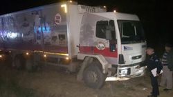 Kamyonun altında feci şekilde can verdi