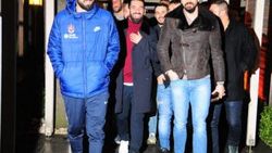 Arda Turan kankalarıyla buluştu