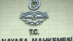 Twitter'a resmen giren Anayasa Mahkemesi'nden ilk mesaj