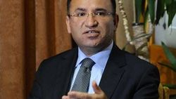 Bekir Bozdağ Bülent Arınç iddialarını yalanladı