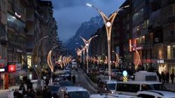 Hakkari'deki kiralar el yakıyor