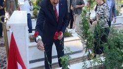 Bakan Tüfenkci’den şehitlik ziyareti