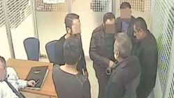Ataşehir'de 10 kişilik tapu çetesi yakalandı