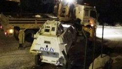 Van'da polis araçlarına saldırılar