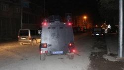 Doğubayazıt'ta polis lojmanlarına saldırı