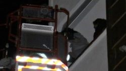 Ayrılmak isteyen eşi ve iki çocuğunu rehin aldı