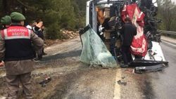 Muğla’da otobüs kazası: 24 yaralı