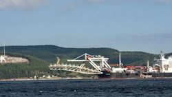 Dev projenin doğalgaz alım terminalinin inşası başladı