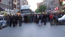 Hamile kadına önce otomobil sonra hafriyat kamyonu çarptı İZLE