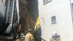 Park halindeki taksi 30 metreden aşağıya düştü