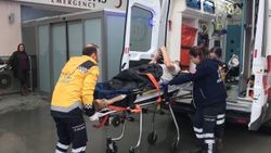 Silahla yaralandı, telefonu elinden bir an bırakmadı