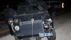 Elazığ'da zırhlı araç kaza yaptı: 2 polis yaralı