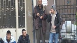 Polis operasyonunda vatandaşın çekirdek keyfi