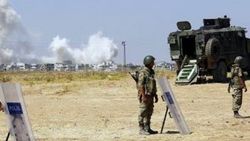 YPG Kobani'de IŞİD militanlarının olduğu binayı patlattı