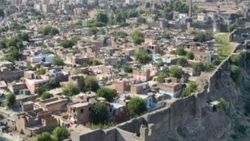 Sur'da lise yaptırılıyor