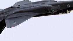 Birleşik Krallık da F-35 uçuşlarını durdurdu
