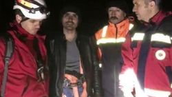 Amatör dağcı çamaşır ipi kullanınca 8 saat mahsur kaldı