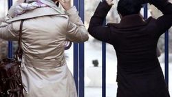 Başörtüsünü çıkarmayanların işsizlik ödenekleri de kesilecek
