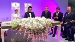Erdoğan ve Davutoğlu nikah şahidi oldu