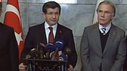 Başbakan Davutoğlu'ndan yeni anayasa açıklaması