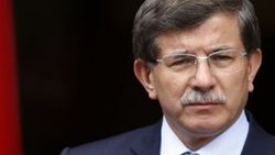 Davutoğlu'ndan Türk okulları kapatılacak iddiasına yanıt