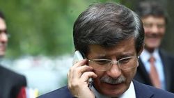 Başbakan Davutoğlu'ndan Thaçi'ye tebrik