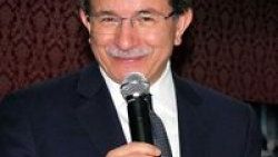 Davutoğlu: Fener kupayı alacak Galatasaraylılar üzülmesin