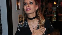 İrem Derici sahnelere dönüyor