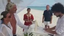 Behzat Uygur Maldivler'de nikah tazeledi