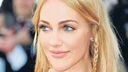 Meryem Uzerli-Adebayor yakınlaşması