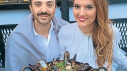 Demet Akalın Köşk'teki resepsiyona katıldı