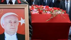 Süleyman Demirel mezarı başında törenle anıldı