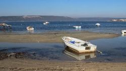 Çanakkale’de deniz 20 metre çekildi