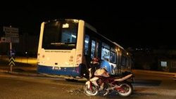 Denizli'de polisten kaçan motosiklet kaza yaptı: 2 yaralı