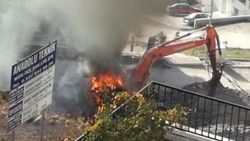 Ankara'da iş makinesi alev alev yandı