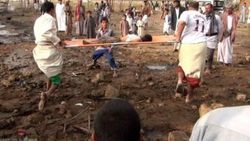 Suudi Arabistan Yemen'i bombaladı