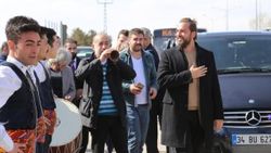 Diriliş Ertuğrul dizisi ekibine mehteranlı karşılama
