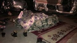 Araçları bozulunca dışarıda yatan aileye sahip çıktılar
