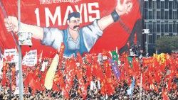DİSK: 1 Mayıs'ta Taksim'deyiz