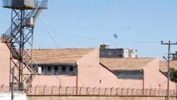 Diyarbakır'da cezaevine bombalı saldırı
