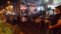 Diyarbakır’da AK Parti il binasına saldırı