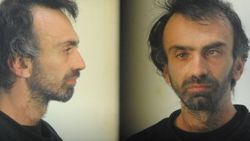 Yunan polisinin peşinde olduğu sapık