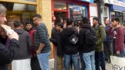 İngiliz Daily Star'ın haberine kızdı 600 kilo döner dağıttı