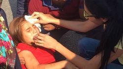 Yoldan geçen Acil Tıp Teknisyeni bir anne ve çocuklarını kurtardı